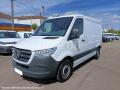 Fourgon avec parois et toit rigide Mercedes Sprinter
