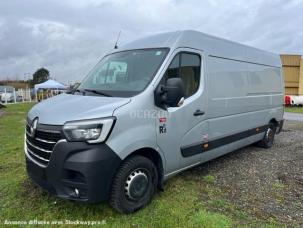 Fourgon avec parois et toit rigide Renault Master Traction