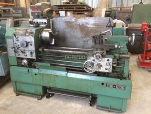 Tour à métaux 1000 entre pointes