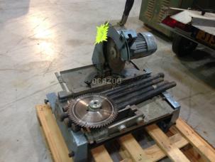 Scie a onglet ELU TGS 171