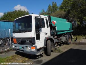 Citerne à hydrocarbures lourds Volvo FL6