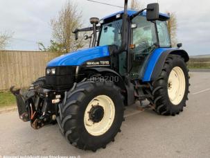Tracteur agricole New Holland TS115