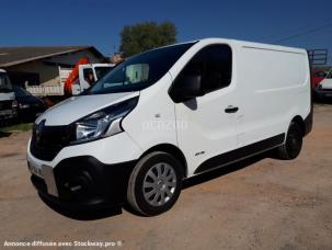 Fourgon avec parois et toit rigide Renault Trafic