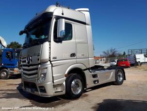 Pour semi-remorque Mercedes Actros