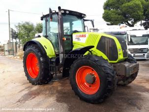 Tracteur agricole Claas AXION 820 CIS