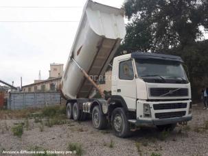 Benne basculante de chantier et de TP Volvo FM