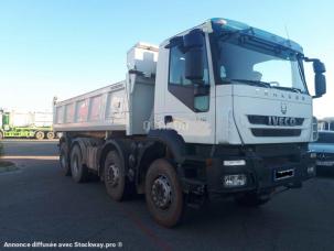 Benne basculante de chantier et de TP Iveco Trakker