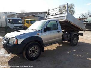 Benne basculante de chantier et de TP Nissan Navara