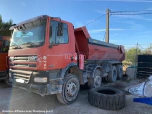 Benne basculante de chantier et de TP DAF 85 CF 380