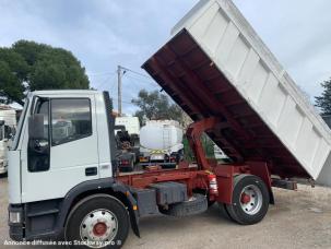 Benne basculante de chantier et de TP Iveco 130e15