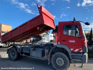 Benne basculante de chantier et de TP Mercedes Atego