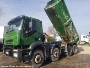 Benne basculante de chantier et de TP Iveco Trakker