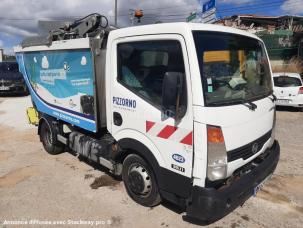 Benne à ordure ménagères Nissan Cabstar