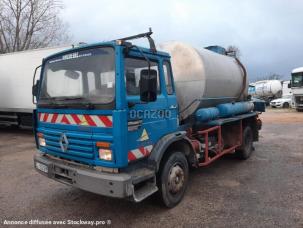 Citerne à goudron Renault Midliner