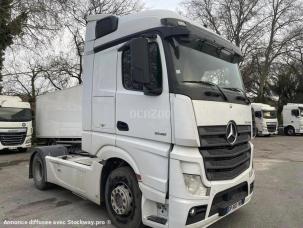 Pour semi-remorque Mercedes Actros