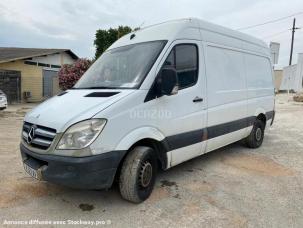 Fourgon avec parois et toit rigide Mercedes Sprinter