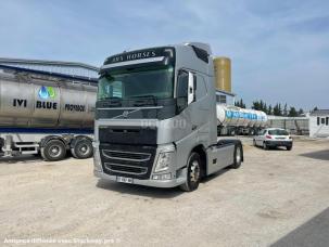 Pour semi-remorque Volvo FH