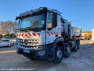 Benne basculante de chantier et de TP Mercedes Arocs