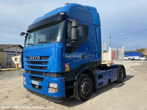 Pour semi-remorque Iveco Stralis