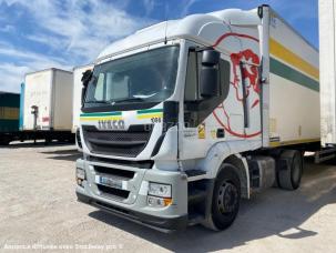 Pour semi-remorque Iveco Stralis