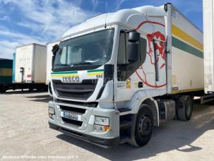 Pour semi-remorque Iveco Stralis