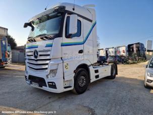 Pour semi-remorque Mercedes Actros