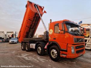 Benne basculante de chantier et de TP Volvo FM