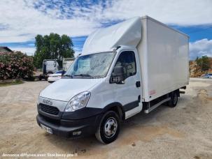 Fourgon avec parois et toit rigide Iveco Daily
