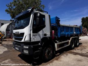 Benne basculante de chantier et de TP Iveco TRAKKER 360 EEV
