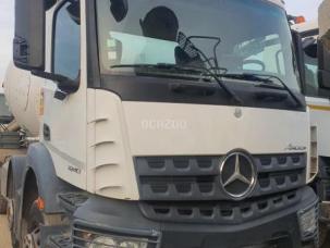 Bétonnière Mercedes AROX 3240