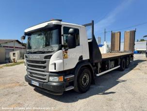 Porte-engins Scania P