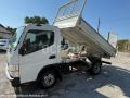 Benne basculante de chantier et de TP Mitsubishi Fuso Canter
