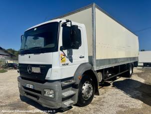Fourgon avec parois et toit rigide Mercedes Axor
