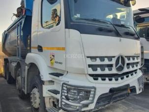 Benne basculante de chantier et de TP Mercedes Arocs