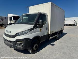 Fourgon avec parois et toit rigide Iveco Daily