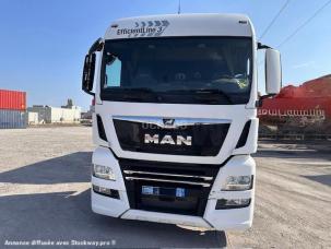 Pour semi-remorque MAN TGX 18.470 ADR