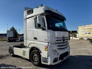 Pour semi-remorque Mercedes ACTROS 1853