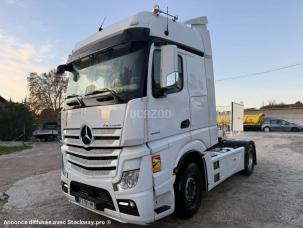Pour semi-remorque Mercedes Actros