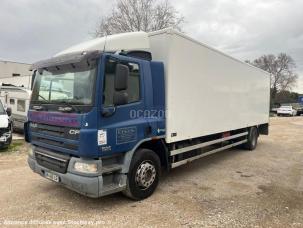 Fourgon avec parois et toit rigide DAF CF 65.220