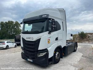 Pour semi-remorque Iveco S-WAY