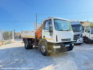 Benne basculante de chantier et de TP Iveco 150E24