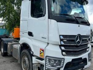 Pour semi-remorque Mercedes Actros