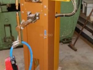 Soudeuse par points de marque ARO modèle N323