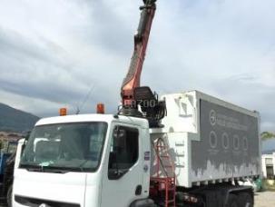 Benne basculante de chantier et de TP Renault Premium