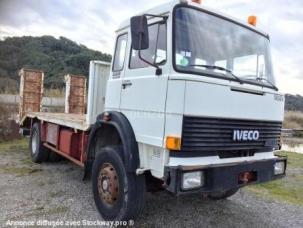 Porte-engins Iveco Unic