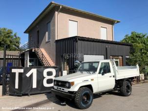 Benne basculante de chantier et de TP Toyota Land Cruiser
