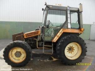 Tracteur agricole Renault Tracteur 704M