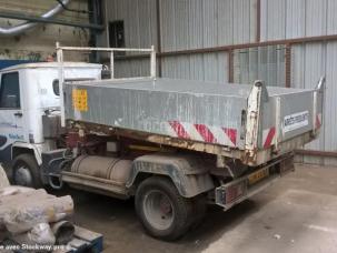 Benne basculante de chantier et de TP Camion benne 3.5T EFFEDI gaz