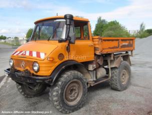 Tracteur agricole MERCEDES UNIMOG / BT-057-PF