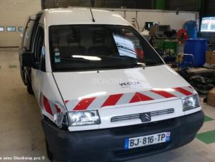 Fourgon avec parois et toit rigide Citroën JUMPY - 313975